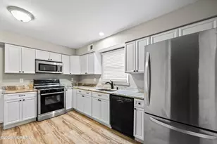 111 F St, Brick, NJ 08723 - Photo 14