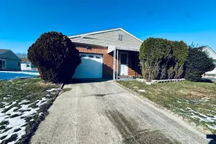 57 Encinitas Dr, Toms River Township, NJ 08757 - Photo 2