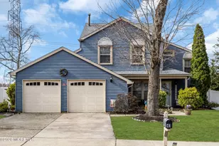 41 Concord Cir, Howell Township, NJ 07731 - Photo 6