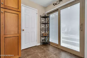 41 Concord Cir, Howell Township, NJ 07731 - Photo 20