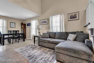 41 Concord Cir, Howell Township, NJ 07731 - Photo 10