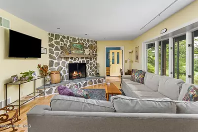 95 Holmes Mill Road, Upper Freehold Township, NJ 08501 - Photo 16