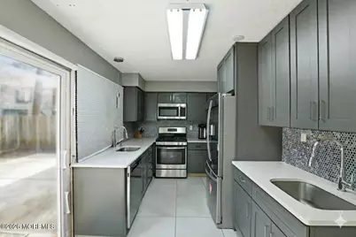 147 Stratford Place #5, Lakewood, NJ 08701 - Photo 4