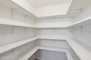 147 Stratford Pl, Lakewood, NJ 08701 - Photo 6