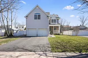 1726 M St, Wall Township, NJ 07719 - Photo 2