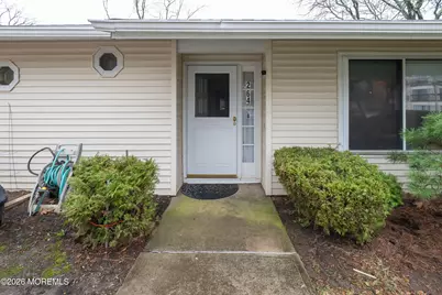 264B Crosse Drive, Monroe Township, NJ 08831 - Photo 4
