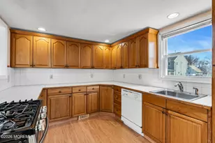 76 Compton Ave, Hazlet Township, NJ 07734 - Photo 18