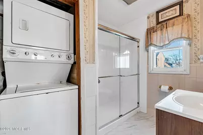 76 Compton Avenue, Hazlet Township, NJ 07734 - Photo 14