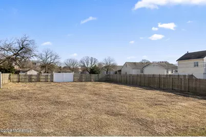 8 Oceanview Avenue, Keansburg, NJ 07734 - Photo 2