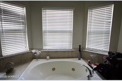 10 Maywood Run, Tinton Falls, NJ 07753 - Photo 8