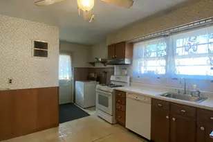 50 7th St, Hazlet Township, NJ 07734 - Photo 10