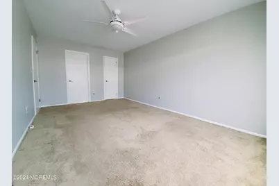 912 Wellington Place, Aberdeen Township, NJ 07747 - Photo 20