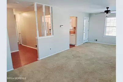 912 Wellington Place, Aberdeen Township, NJ 07747 - Photo 10