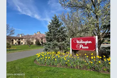 912 Wellington Place, Aberdeen Township, NJ 07747 - Photo 2