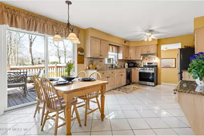 3 Manalapan Woods Drive, Manalapan Township, NJ 07726 - Photo 8