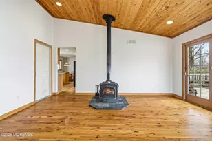 111 Harbor Green Cir, Lincroft, NJ 07738 - Photo 24