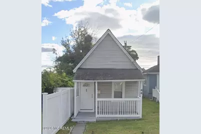 44 Borden Avenue, Asbury Park, NJ 07712 - Photo 1