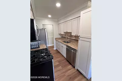 16 Manchester Court #H, Freehold, NJ 07728 - Photo 10