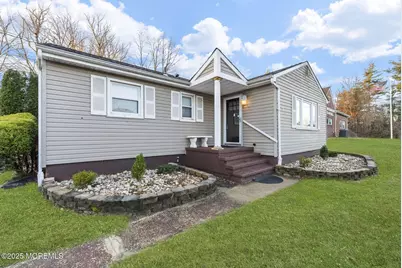 13 Sanford Street, Manalapan Township, NJ 07726 - Photo 18