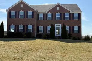 40 Gina Dr, Allentown, NJ 08501 - Photo 1