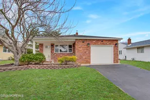 9 Port Royal Dr, Toms River Township, NJ 08757 - Photo 2