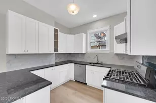 37 Beacon Blvd, Keansburg, NJ 07734 - Photo 16