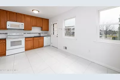 173 Village Green Way, Hazlet Township, NJ 07730 - Photo 10