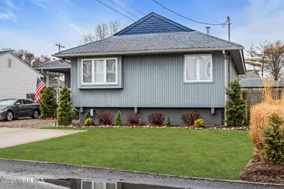 658 Driftwood Place, Toms River Township, NJ 08753 - Photo 4