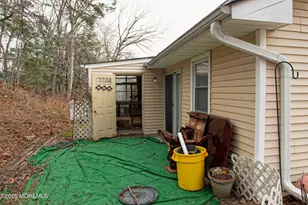 31 A Poinsettia Ct, Lakewood, NJ 08701 - Photo 4