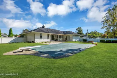 547 S Cincinnati Avenue, Egg Harbor City, NJ 08215 - Photo 2