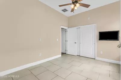 8 Bellflower Drive, Lakewood, NJ 08701 - Photo 20
