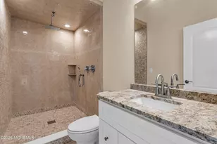 8 Bellflower Dr, Lakewood, NJ 08701 - Photo 22