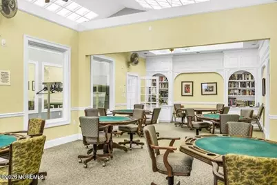 8 Bellflower Drive, Lakewood, NJ 08701 - Photo 44