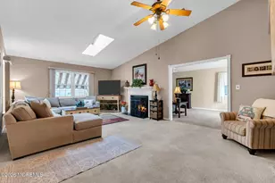 46 Pilgrim Ave, Tinton Falls, NJ 07753 - Photo 14