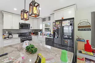 14 Juniper Ave, Manalapan Township, NJ 07726 - Photo 12