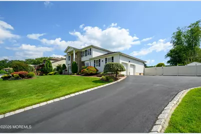 29 Terence Drive, Manalapan Township, NJ 07726 - Photo 2