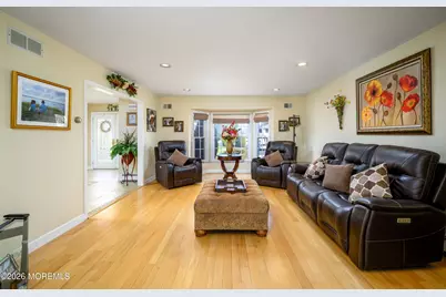 29 Terence Drive, Manalapan Township, NJ 07726 - Photo 10