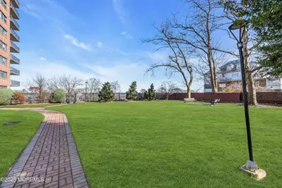 10 Ocean Boulevard #3D, Atlantic Highlands, NJ 07716 - Photo 22