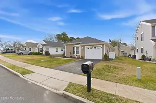 147 Pine Oak Blvd, Barnegat, NJ 08005 - Photo 1