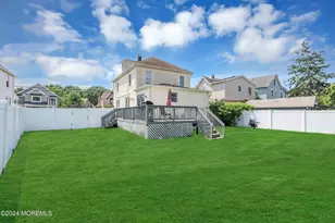 325 Roosevelt Ave, Oakhurst, NJ 07755 - Photo 36