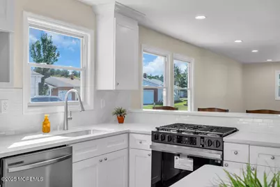 8 Panama Court, Toms River Township, NJ 08757 - Photo 4