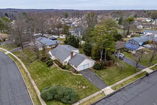 12 Lakeridge Dr, Matawan, NJ 07747 - Photo 16