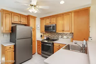 928 Park Pl, Red Bank, NJ 07701 - Photo 8