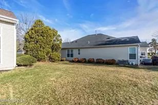 12 Bellflower Dr, Lakewood, NJ 08701 - Photo 54