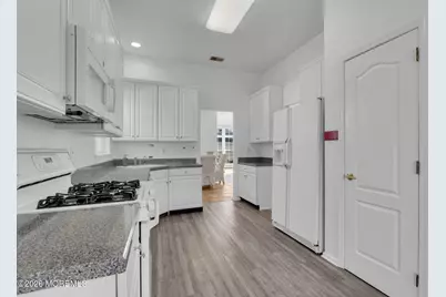 12 Bellflower Drive, Lakewood, NJ 08701 - Photo 26