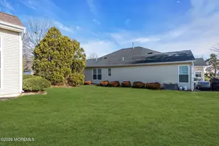 12 Bellflower Dr, Lakewood, NJ 08701 - Photo 52