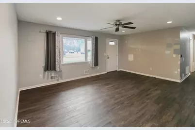 301 Middlesex Street, Toms River Township, NJ 08757 - Photo 4