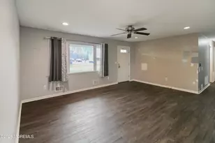 301 Middlesex St, Toms River Township, NJ 08757 - Photo 4