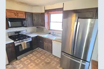 590 Bingham Street, Neptune Township, NJ 07753 - Photo 14