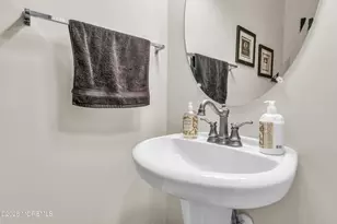 204 April Way, Middletown, NJ 07748 - Photo 24